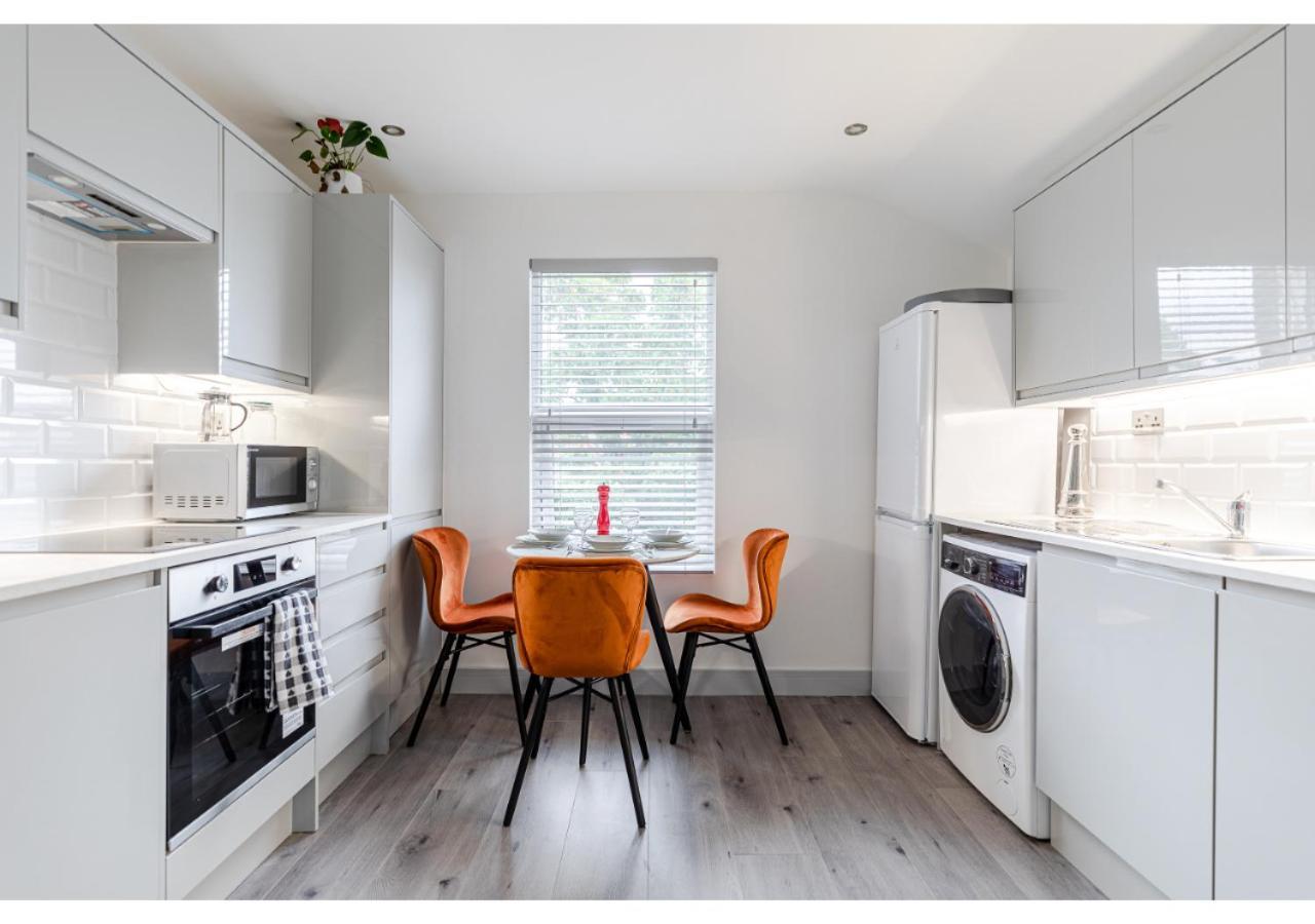 Cozy And Stylish 2 Bedroom Flat In Greater London Londres Exterior foto