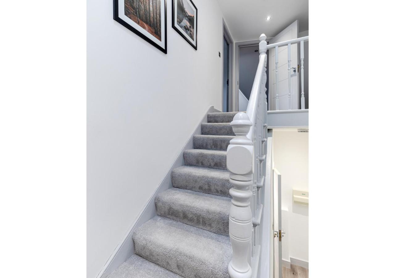 Cozy And Stylish 2 Bedroom Flat In Greater London Londres Exterior foto